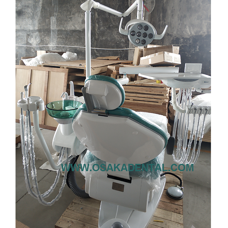 Dental chair with 8 light bulb LED lamp